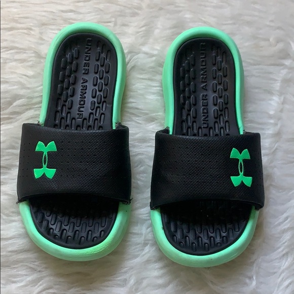 under armour playmaker slides youth